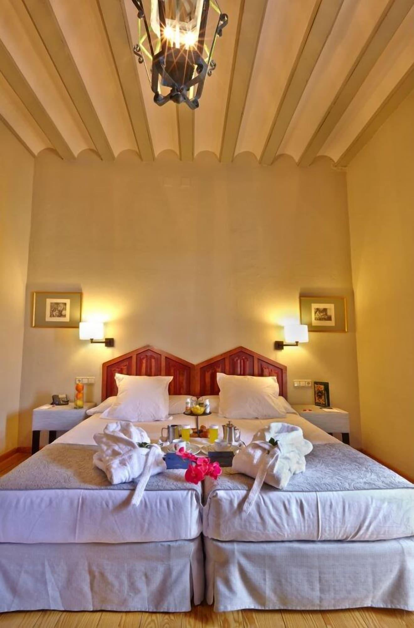 Parador de Zamora Exterior foto