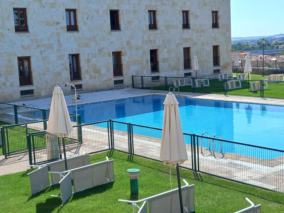 Parador de Zamora Exterior foto