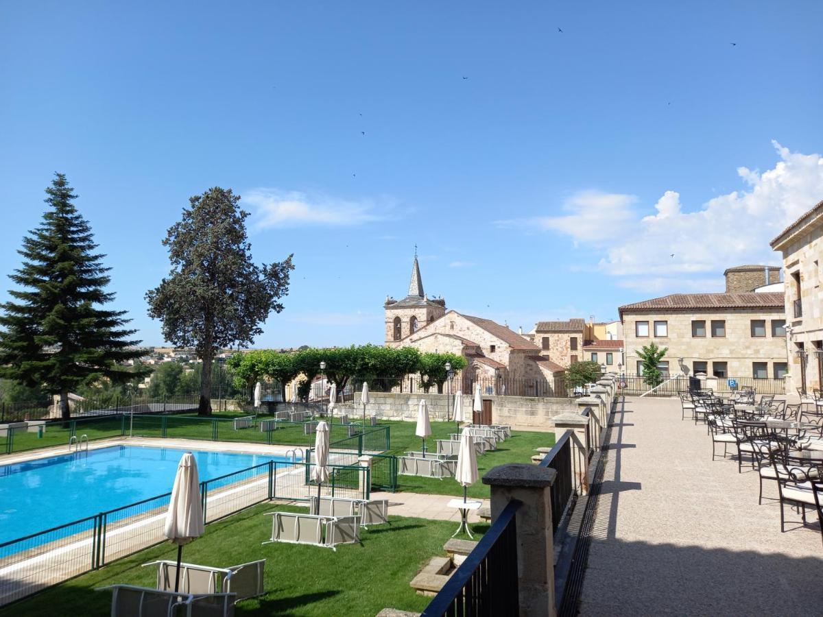 Parador de Zamora Exterior foto