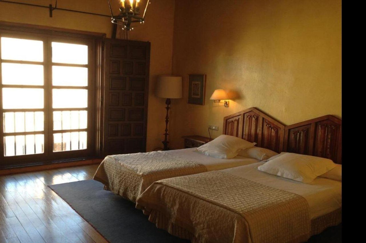 Parador de Zamora Exterior foto